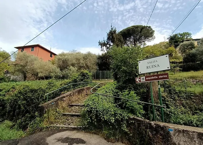 “Da Gio” In Un Antico Borgo Di Genova